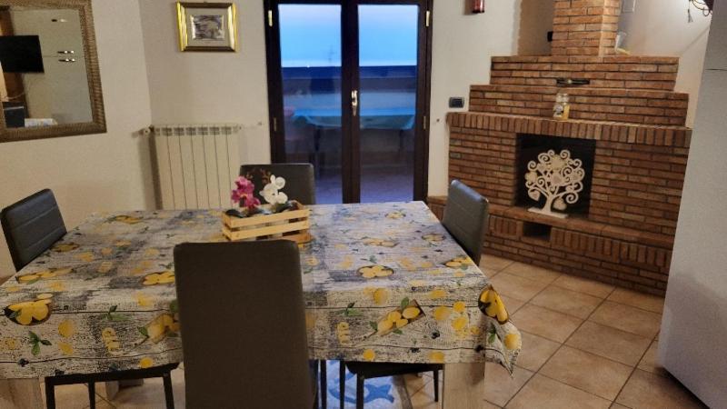 Casa Vacanza Lmt Aci Catena Exterior photo